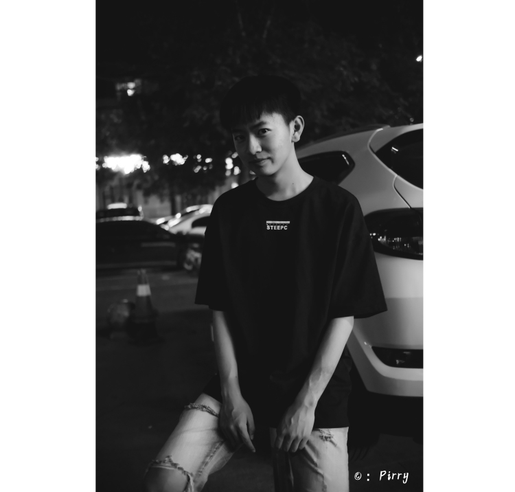 Kidult.-河南省·郑州市·管城回族区--卖家秀，买家秀，淘宝寄拍，模特约拍。所有相关工作都可以接。本人性格稳重，沉着冷静，做事认真谨慎，待人友好，为人诚实；关于面对和克服困难，能够吃苦耐劳，有责任心，适应能力强！