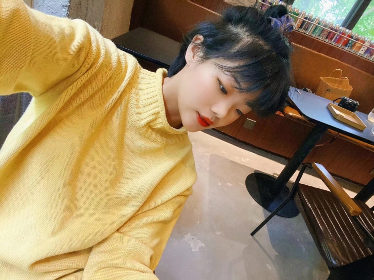 周日小野📃🎓-辽宁省·大连市·中山区-抖音-身高 165 体重95 买家秀 淘宝服装寄拍 会修图 高清图 拍照负责任包满意 探店打卡也🉑️ 有做咖啡经验咖啡店打卡