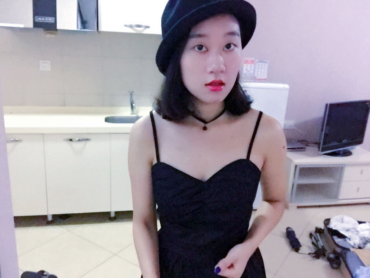 1。-湖南省·常德市·武陵区--163.100斤,接女装 内衣 鞋袜裤子寄拍,会舞蹈,舞蹈周边用品也可以