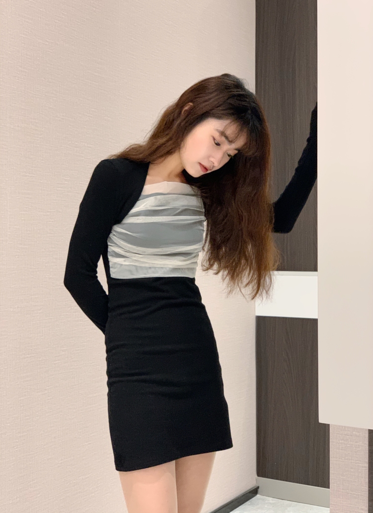 麓子-福建省·福州市·闽侯县--接寄拍 包包 t恤 饰品 裙子 鞋子等等都可
身高160体重47 认真负责风格多变拍照p图小能手