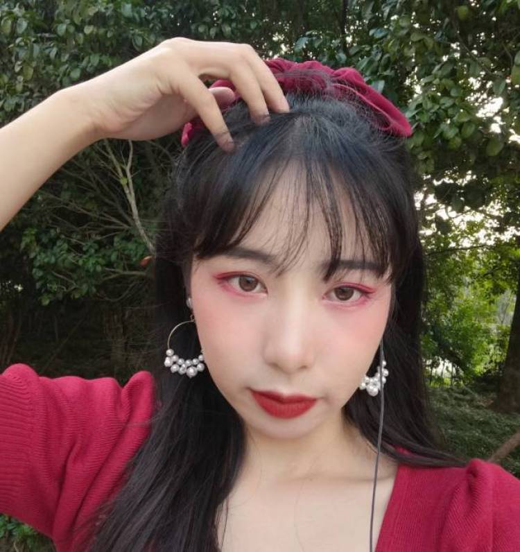 Uina🌸-浙江省·台州市·椒江区-抖音 微博 ***-买家秀(服装化妆品护肤品饰品等)、演出(舞蹈唱歌)、短视频(开箱、舞蹈、探店)等