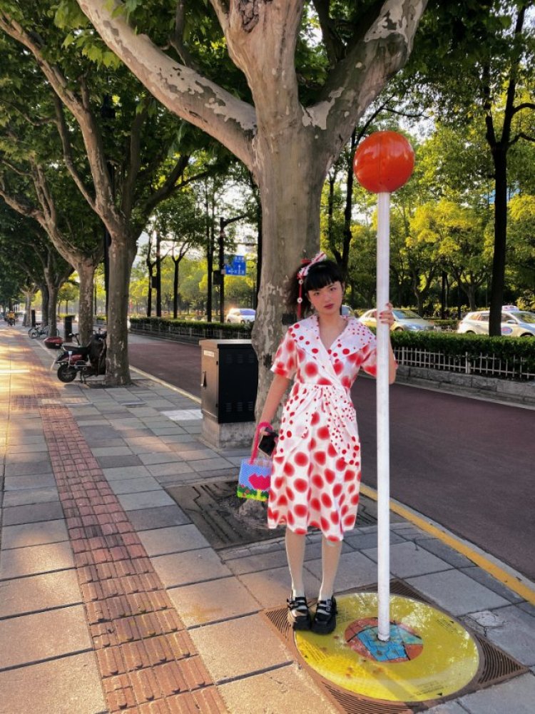 Tashe-上海市·上海市·静安区-抖音 微博 ***-身高168 体重95
擅长彩色穿搭,有自己的穿搭风格~
风格可爱韩系都可,接买家秀寄拍等
同时化妆技术也很在线,喜欢平价彩妆和护肤,有意联系合作