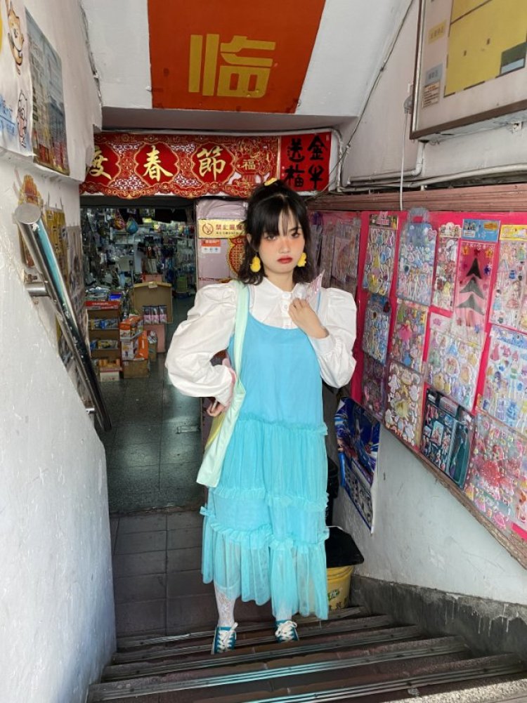 Tashe-上海市·上海市·静安区-抖音 微博 ***-身高168 体重95
擅长彩色穿搭,有自己的穿搭风格~
风格可爱韩系都可,接买家秀寄拍等
同时化妆技术也很在线,喜欢平价彩妆和护肤,有意联系合作