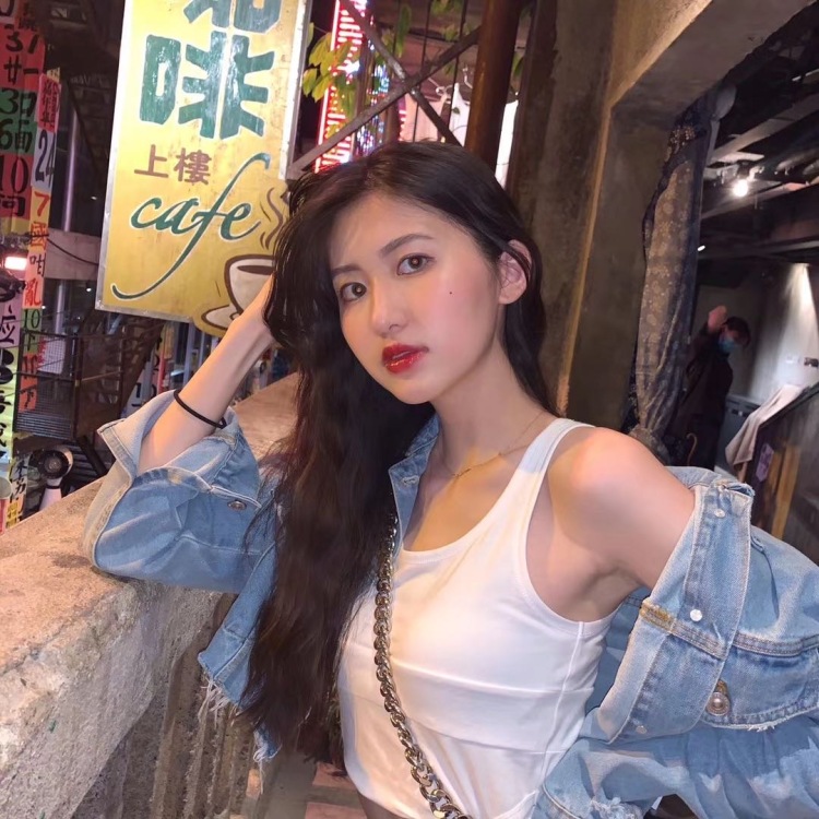 N-广东省·广州市·白云区-抖音:南都希子-可接服装寄拍、美妆、美瞳、摊店等。是个模特 ,喜欢拍照、美妆,费用可协商~
