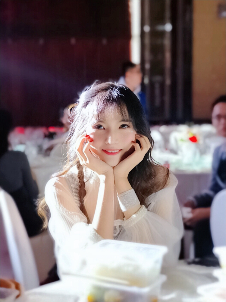 斓曦-北京市·北京市·海淀区-快手,抖音,***-可接寄拍,淘宝买家秀,探店,开箱视频
喜欢穿搭,拍照,可配合做发型,齐腰长头发,快手2600+粉丝
🉑发布在***、快手、点评、抖音