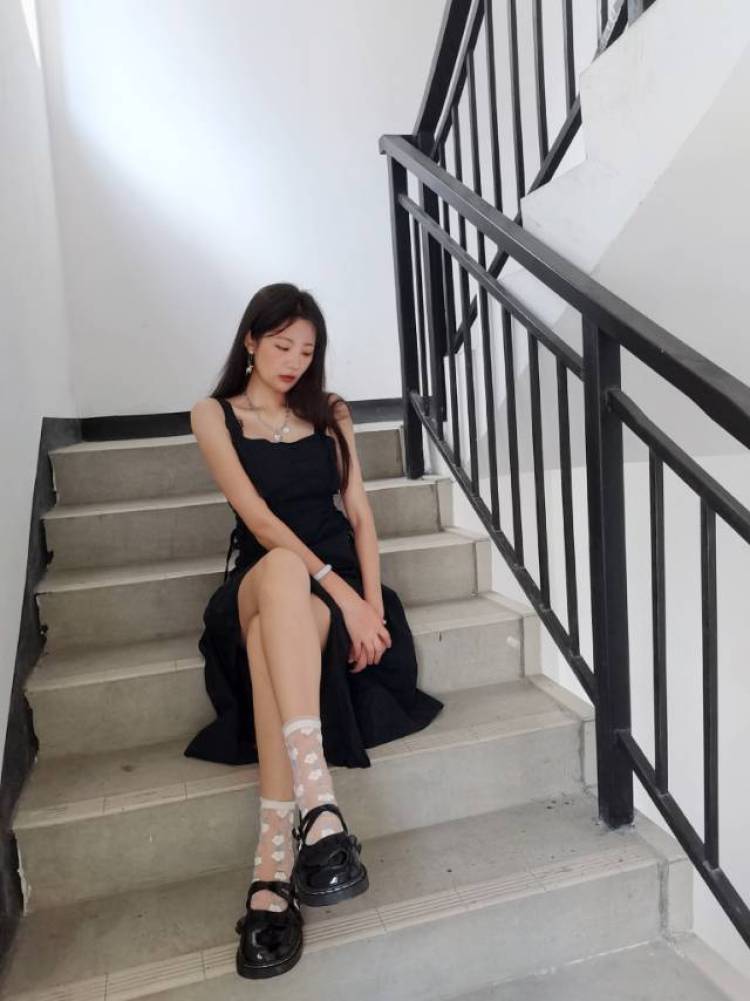 小叮当-广东省·广州市·天河区-微博，***，b站-喜欢拍照、接单服务范围,如:买家秀、短视频带货、短视频vlog创作、开箱测评、免费试用、种草笔记软文创作及发布、探店打卡、平面模特兼职、新媒体运营。