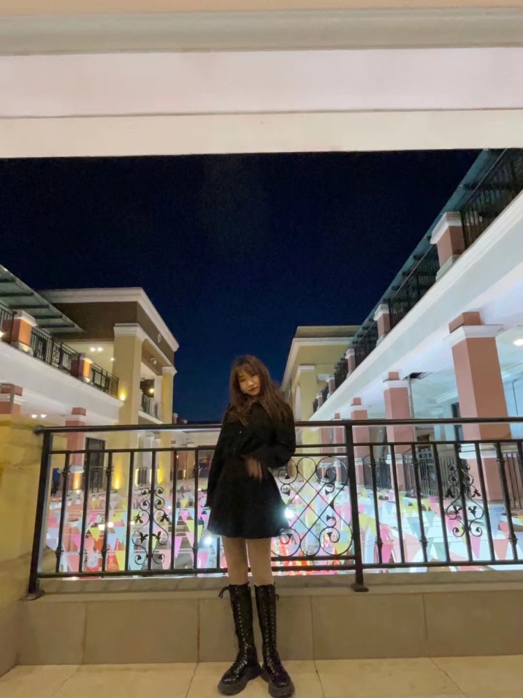 Wweeǐ-山东省·济南市·市中区-抖音微博***-寄拍模特 衣服 项链 耳环 鞋子 包包 都可寄拍!!大学生想干兼职挣点零花钱 ,会拍照会p图 ,商家完全不用担心 ,会拍好p好直接给展示图 ,效率很高!