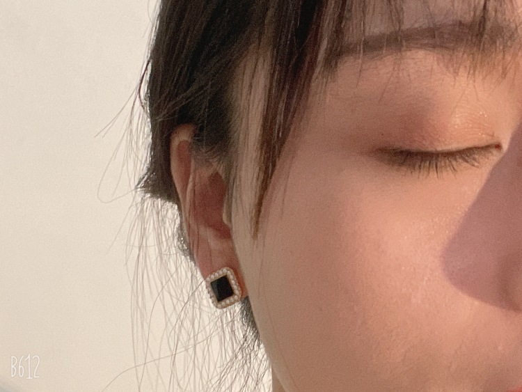 black-浙江省·丽水市·缙云县--带货主播。有自己的抖音号。 喜欢摄影拍照。有需要模特的滴滴哇。