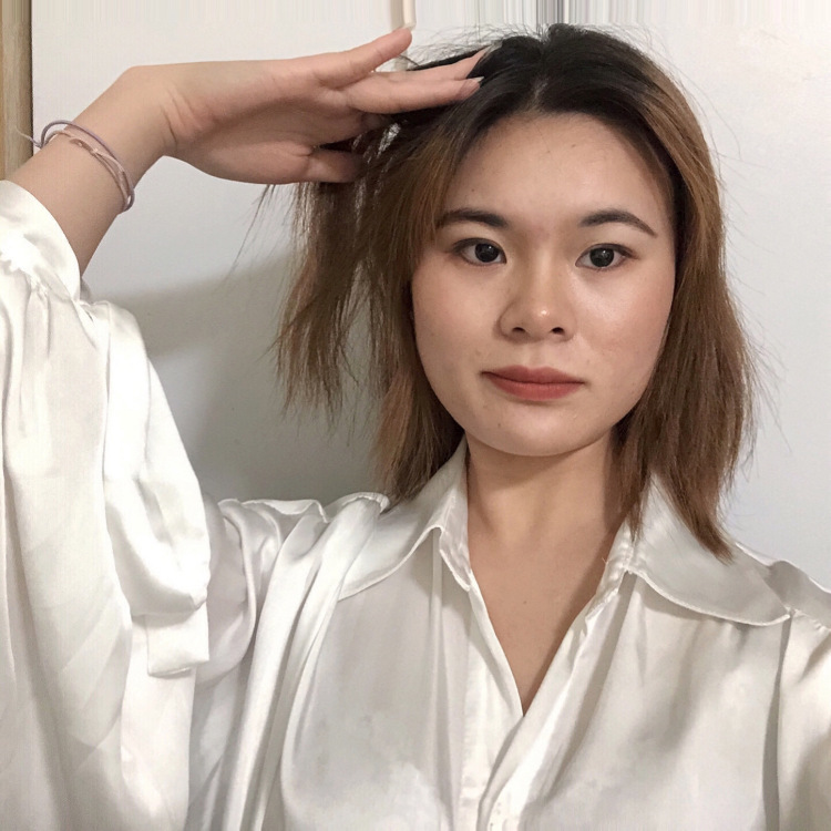 小董梅-广东省·深圳市·宝安区--喜欢拍照,可以驾驭各种穿搭,审美较好,热爱衣服行业,身高163 体重94,性格外向是个非常善于沟通的人。主要想兼职一些寄拍、包包、服装店的直播分享都可以。