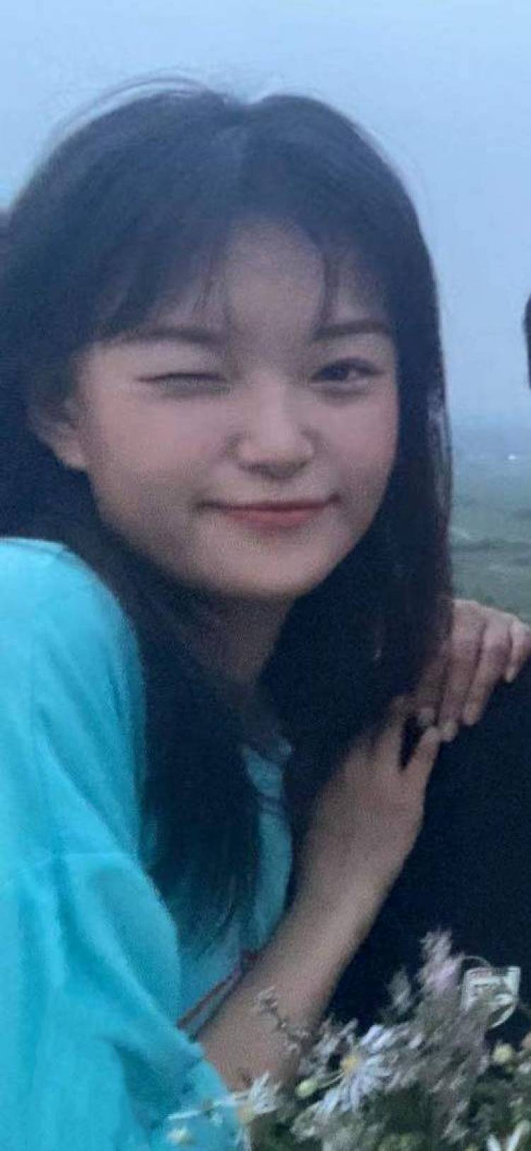 哈哈哈-河北省·唐山市·滦州市-微信-性别女,会化妆拍照且技术不错,拍摄可以外出采景,淘宝拼多多支付宝都可以用且信誉良好,抖音快手都有账号可以分享视频