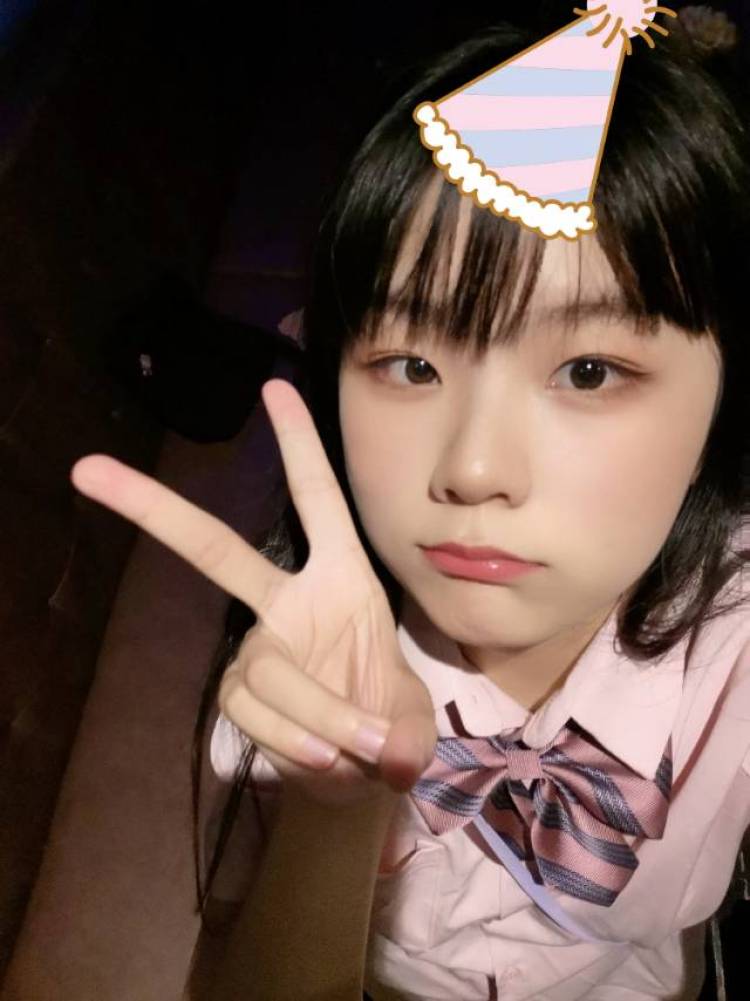 逃离漩涡-江西省·景德镇市·乐平市-微博 抖音 ***-可以接服装,饰品等寄拍!这里是素人一枚!希望商家可以看看我!本人喜欢拍照!热爱摄影!