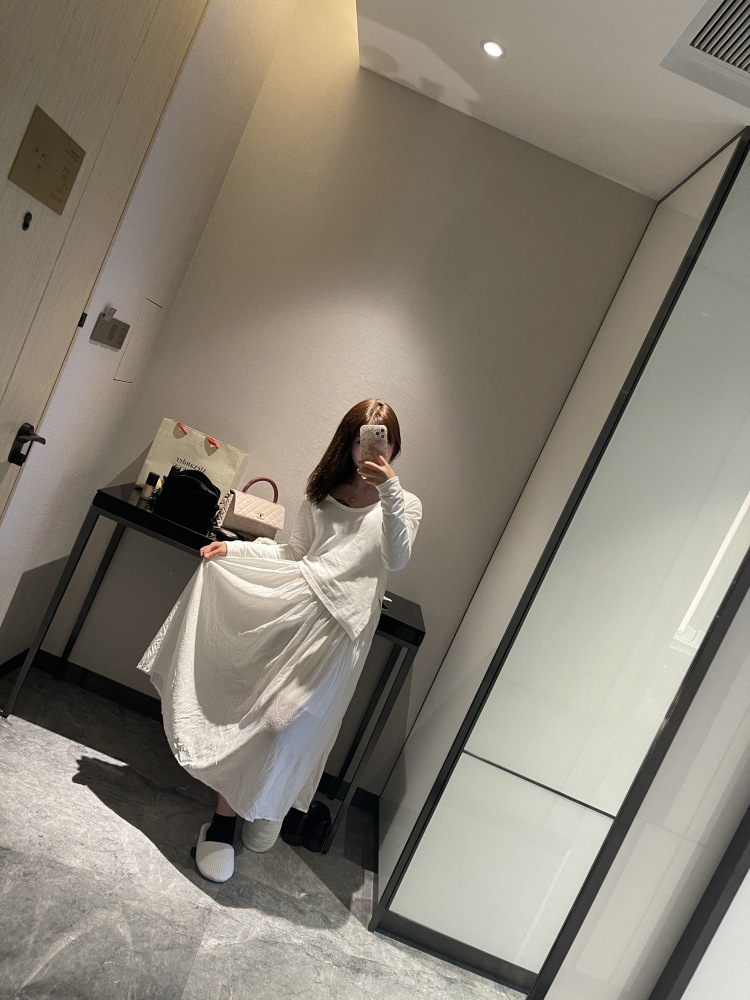 _belief-江苏省·苏州市·吴江区--网红湾的朋友们大家好呀~本人可接服装,护肤品,美妆,零食等寄拍~诚信服务^ω^