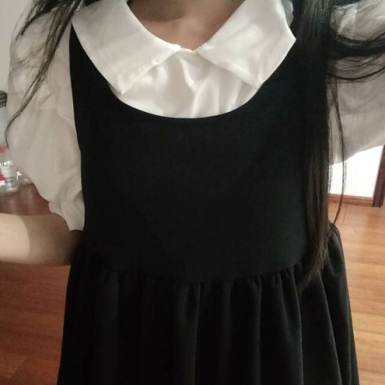 川岛琦-浙江省·温州市·洞头区-***-学生160/41kg，18岁，一般是软妹服jk制服lolita都可，能拍照，因为人比较瘦所以露点的衣服也可以穿，会尽量拍很多然后选比较好的照片发出