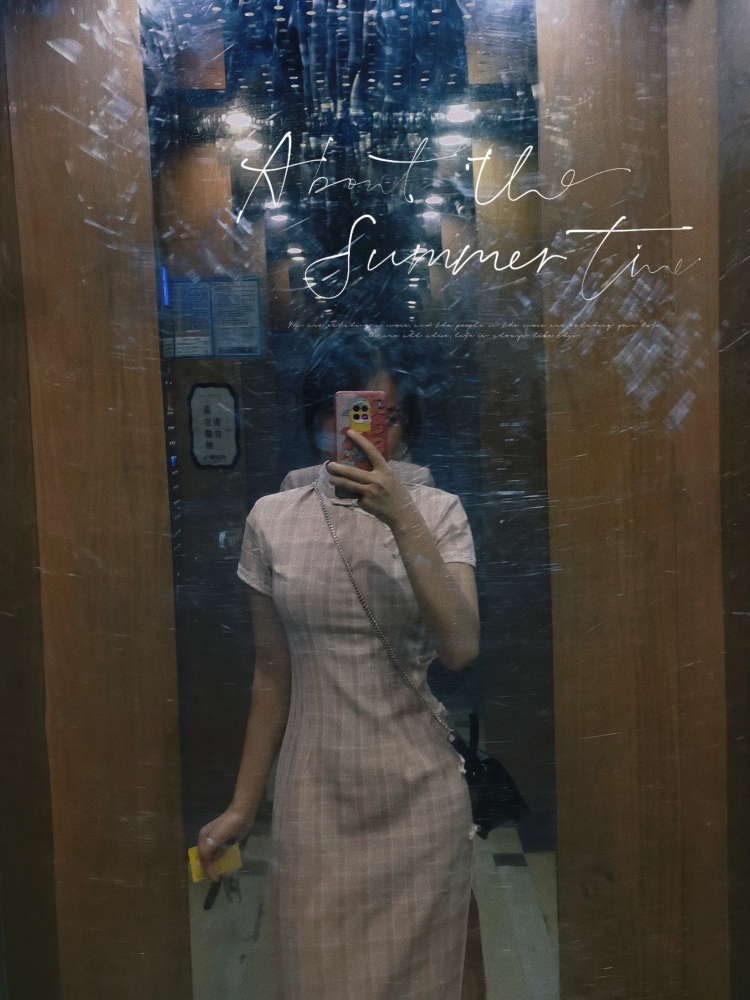 Crazy-四川省·内江市·资中县--兼职过平面模特,可衣服寄拍,首饰寄拍,鞋子寄拍,P图技术好,出图快,有大把时间。