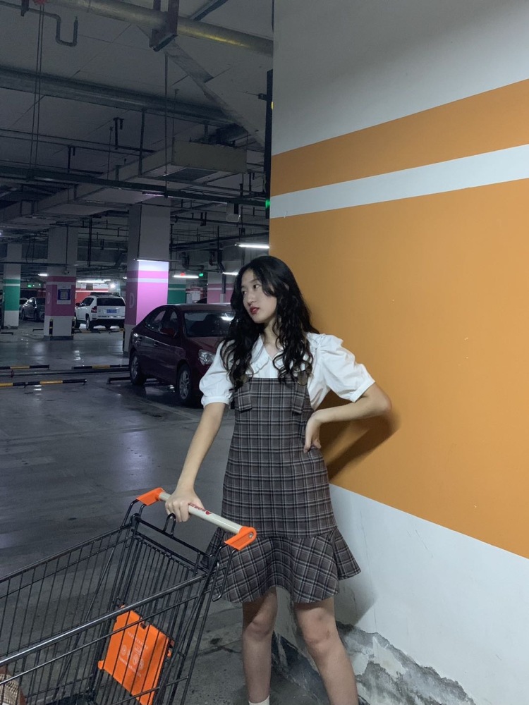 FRECKIEGIRL-四川省·德阳市·罗江区-微博-身高170体重110 平时喜欢拍照探店穿搭 经常玩微博*** 但很少发照片粉丝不太多(实事求是