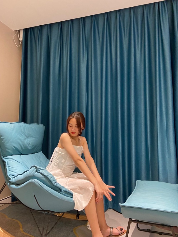 lucky girl。-贵州省·黔东南苗族侗族自治州·凯里市--特长 拍照 可拍买家秀 淘宝 身高165体重95 喜欢拍照📸