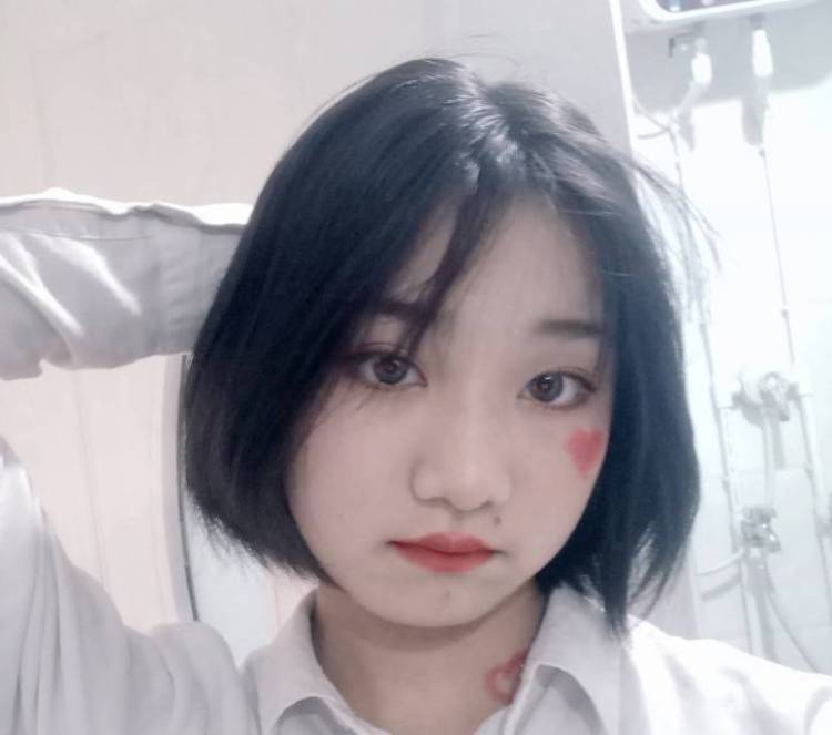 ONLY.Y-青海省·海北藏族自治州·门源回族自治县-快手-是一位学生 身高155 体重82斤 平时喜欢拍照 会批图 长相也可以 可以买家秀 一些小物品 都可以