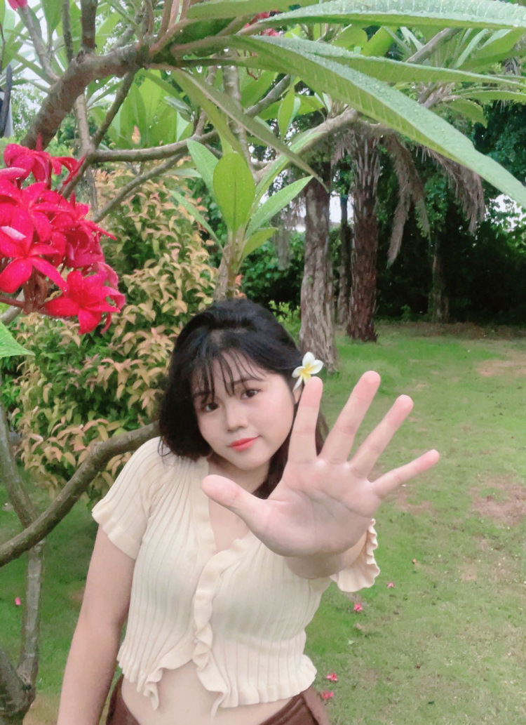7-广东省·汕头市·潮阳区-抖音微博***-本人服装寄拍 儿童也可以/有侄女 软妹
风格：微胖 辣妹 休闲均可
各位需要的老板可以联系
