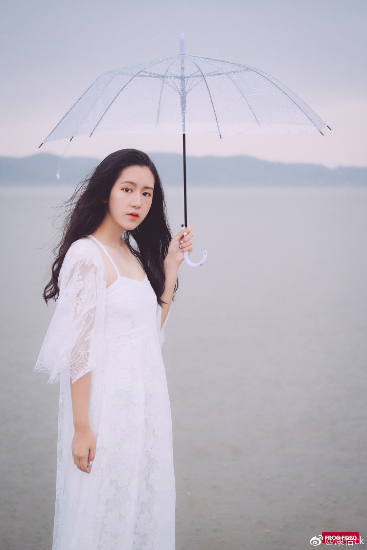 Victoria-安徽省·铜陵市·铜官区--服装拍摄
摄影 婚纱摄影
商拍
约拍模特
身高170 体重50kg 鞋码 37
实地拍摄需包路宿