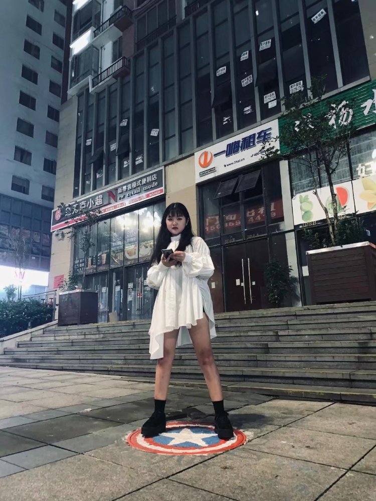 太阳-贵州省·贵阳市·南明区-***-本人喜欢跳舞拍照会P图,希望通过这个平台赚取一些生活费。现在暑假在家,比较适合买家秀,种草笔记软文创作发布。
