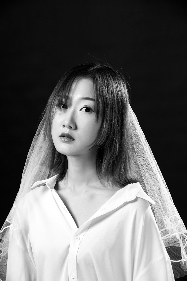 卡坦精🐰-新疆维吾尔自治区·博尔塔拉蒙古自治州·精河县--本人身高162，体重90斤，会拍照，会P图，可接淘宝买家秀，寄拍，送拍。