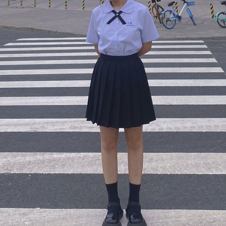 RONG-四川省·成都市·双流区-抖音/微博/***/快手-有做过买家秀和平台推广的经验,一个公司的小职员,会简单的ps喜欢拍照身高165体重58懂搭配