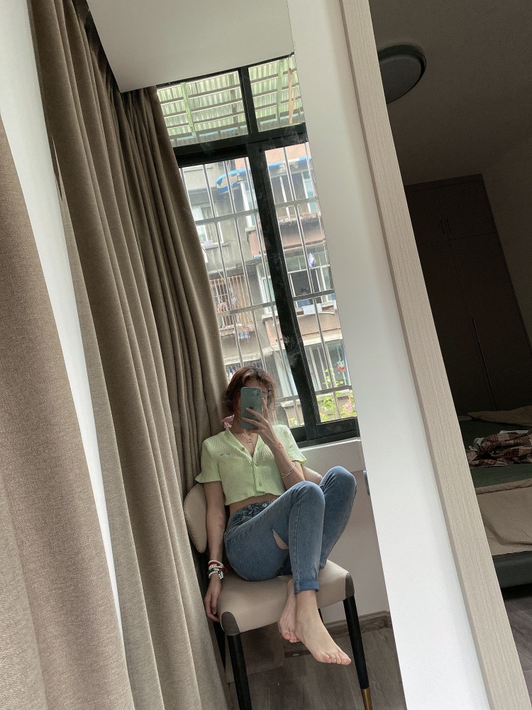 .-贵州省·贵阳市·花溪区-抖音微博***快手淘宝拼多多-爱好拍照 p图 身高150 78 斤 想做寄拍送拍 衣服 饰品都可以的 期待有商家合作