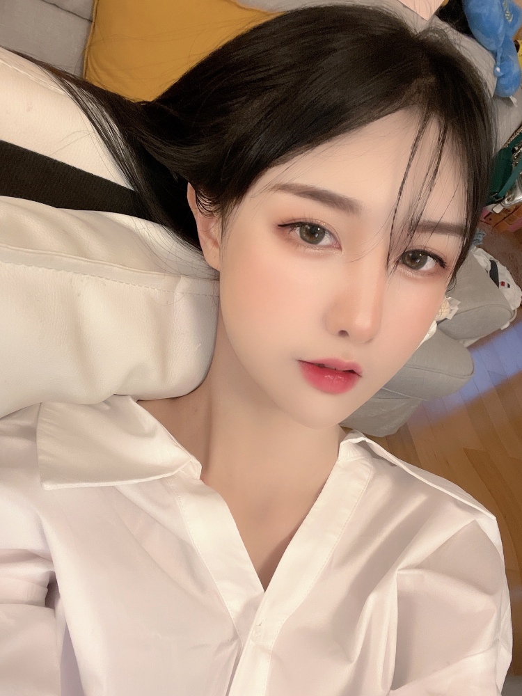 小泽。-广东省·广州市·白云区--我是一名主播~初来乍到一名新手,平时喜欢自拍,想接买家秀,寄拍等简单一点的单