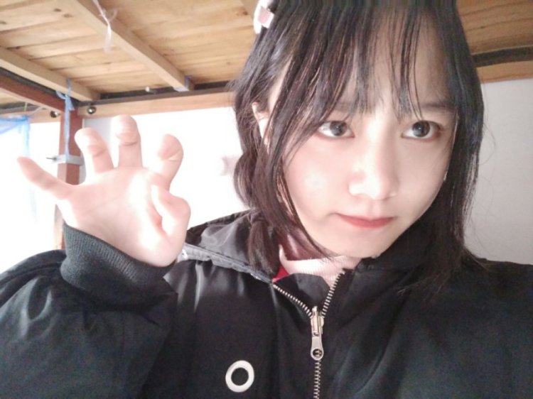 X.K-江苏省·苏州市·相城区--身高155 体重80 双坑少女 jk和Lolita 可露脸可不露脸 会p图 经常去探店打卡