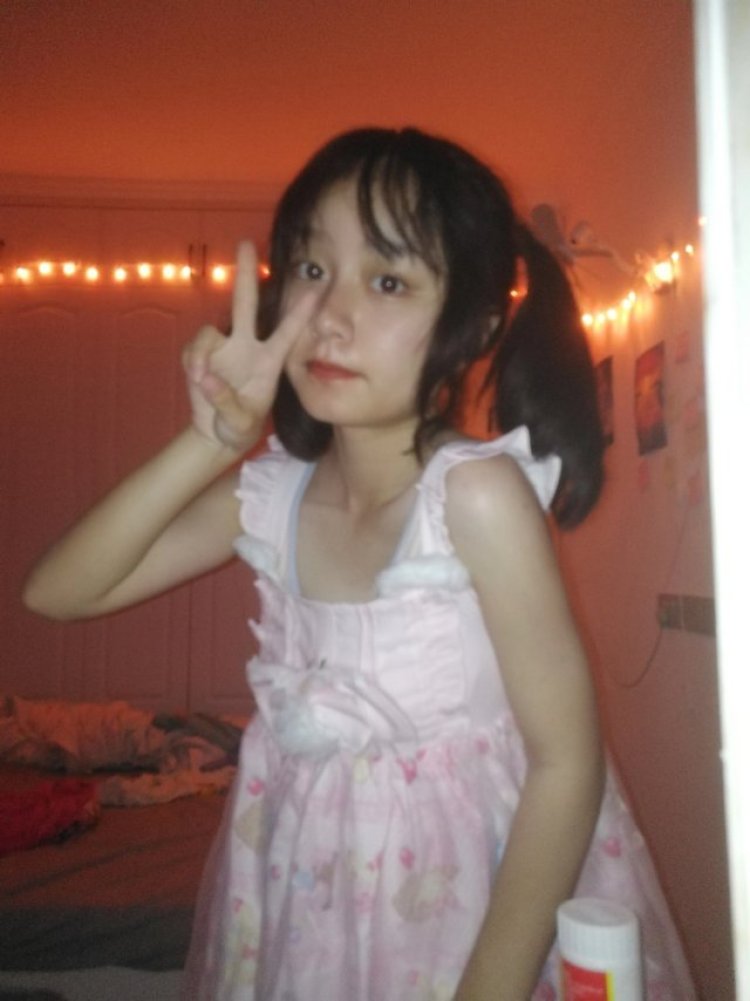X.K-江苏省·苏州市·相城区--身高155 体重80 双坑少女 jk和Lolita 可露脸可不露脸 会p图 经常去探店打卡