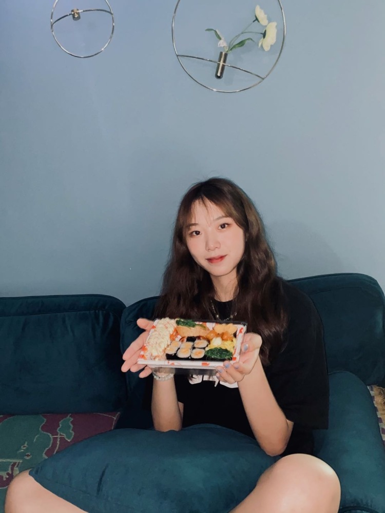 $ukey-广东省·广州市·海珠区-抖音微博***淘宝-175cm 104斤喜欢探店 喜欢拍照 喜欢穿搭 会修图 会小提琴