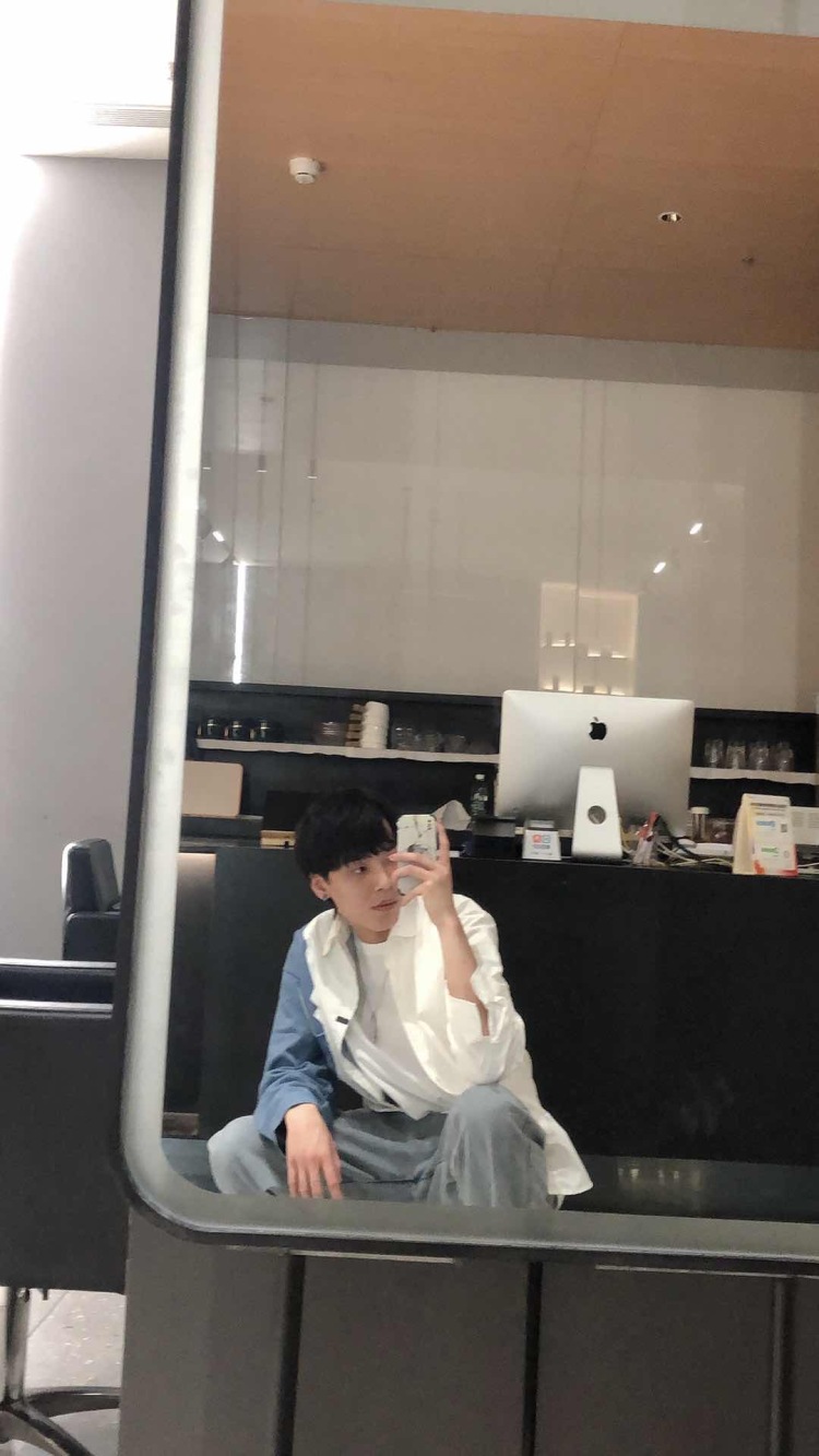 Mr.Chen-重庆市·重庆市·江北区--接服装寄拍 送拍 买家秀 最好是拍照的 会搭配 有意私