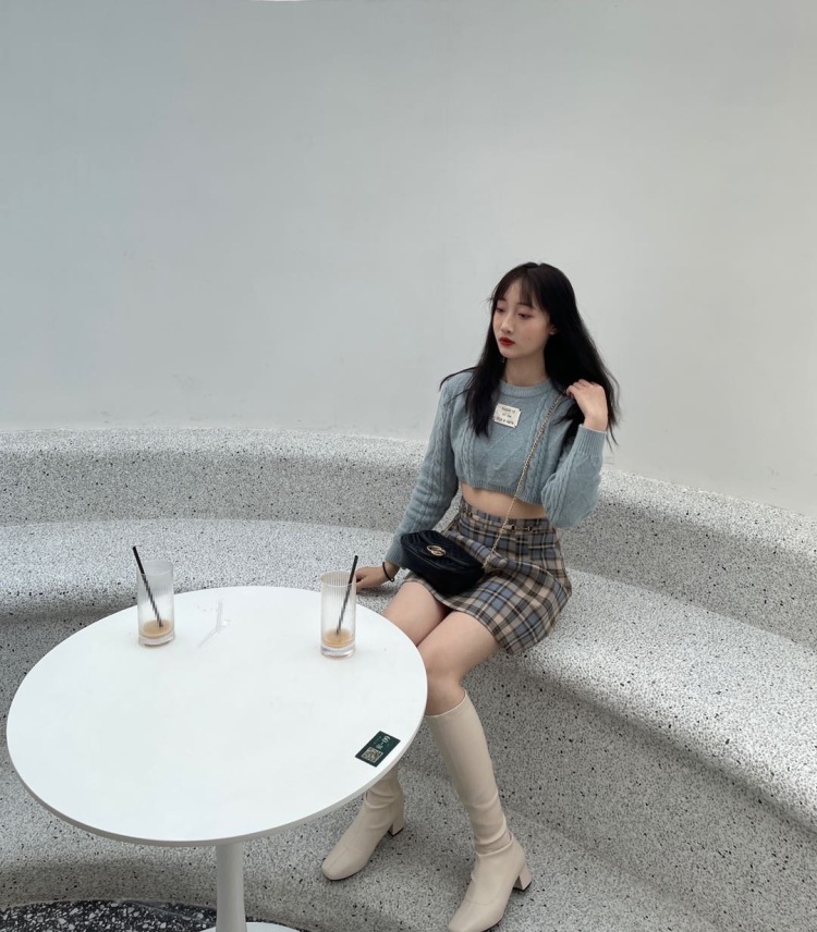 橙子-福建省·泉州市·鲤城区-抖音快手***微博-大家好!我是橙子
接寄拍,服饰,有拍照经验,擅长自拍,修图,有耐心,风格多变
年龄:18
身高:160CM
体重:95KG
坐标:福建省·泉州市·鲤城区
#泉州市# #模特# #网红# #kol# #