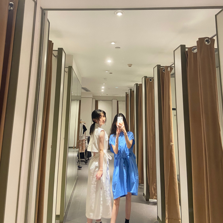 YAYA-重庆市·重庆市·九龙坡区-微博 *** 抖音-各种风格都可以驾驭,接单接单 净身高166 97斤 腿直 可接牛仔裤 会p图 出片快