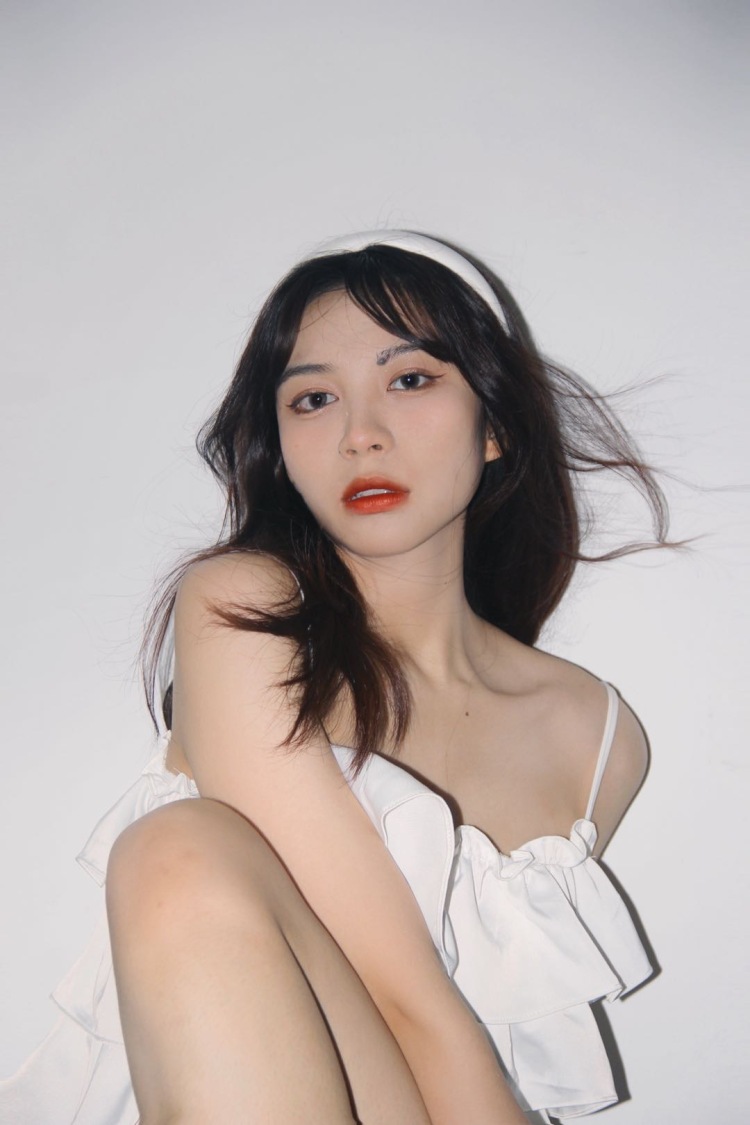 A beauty-广东省·佛山市·三水区--接寄拍,身高164体重105,可多种风格,会后期还有摄影,现在有在做视频