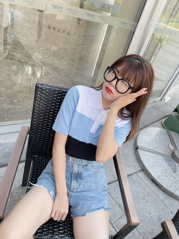 Vivien.-广东省·深圳市·南山区-微博-接寄拍 详情都可，模特经验有一年半，但是身高有限只能拍一些休闲 小女人或者可爱型的，出图快有质量 有合作的摄影师