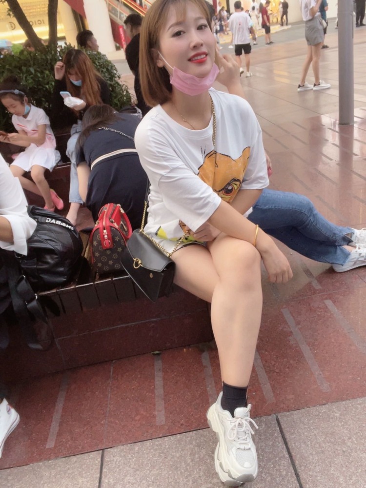 💄羽西、小美👄-山东省·济南市·槐荫区-抖音快手***-身高160体重115.喜欢拍照P图,寄晒,来家秀,抖音直播带货都可以。诚信第一出图快
