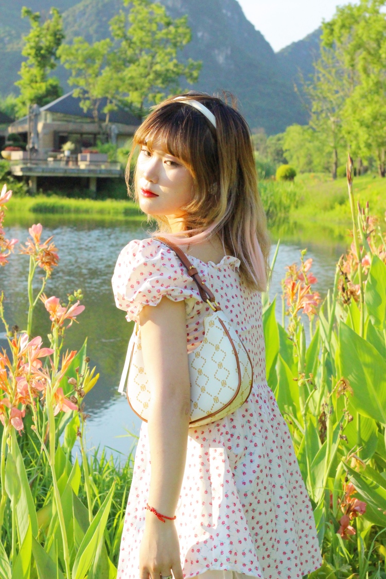 星之卡比-广西壮族自治区·桂林市·临桂区--接寄拍/网拍 喜欢拍照 出图质量高
风格多变 韩系 日系 甜美 纯欲都可以