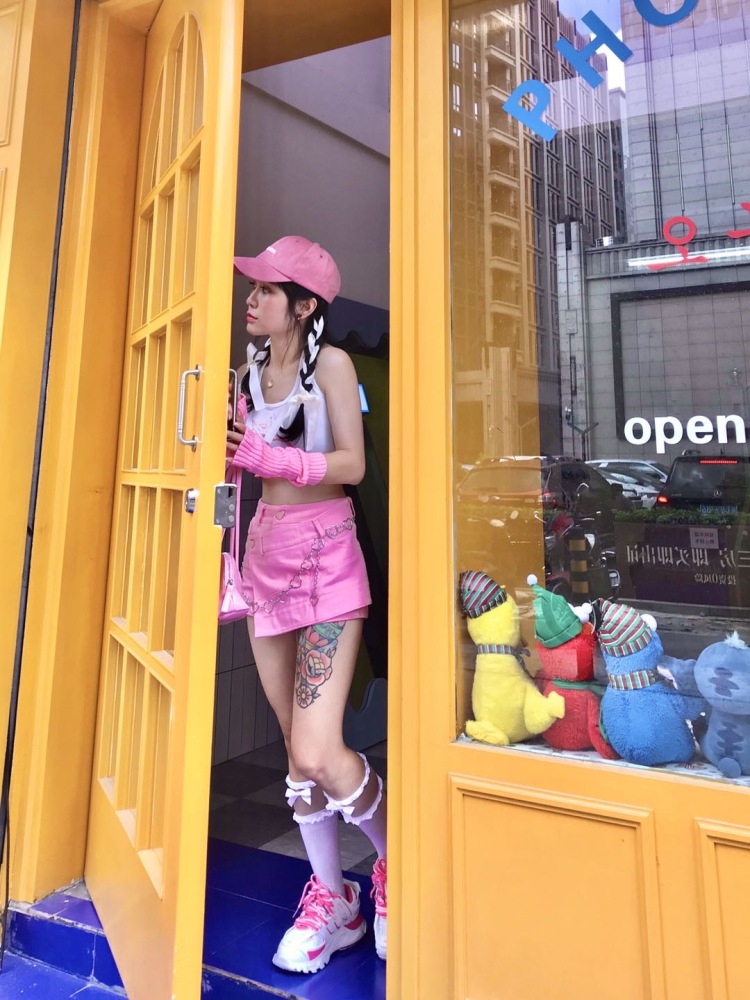 惡童君-广东省·中山市·石岐街道--擅长穿搭,饰品配件等均可驾驭,可塑性强~出图快,质量高,人nice哈哈