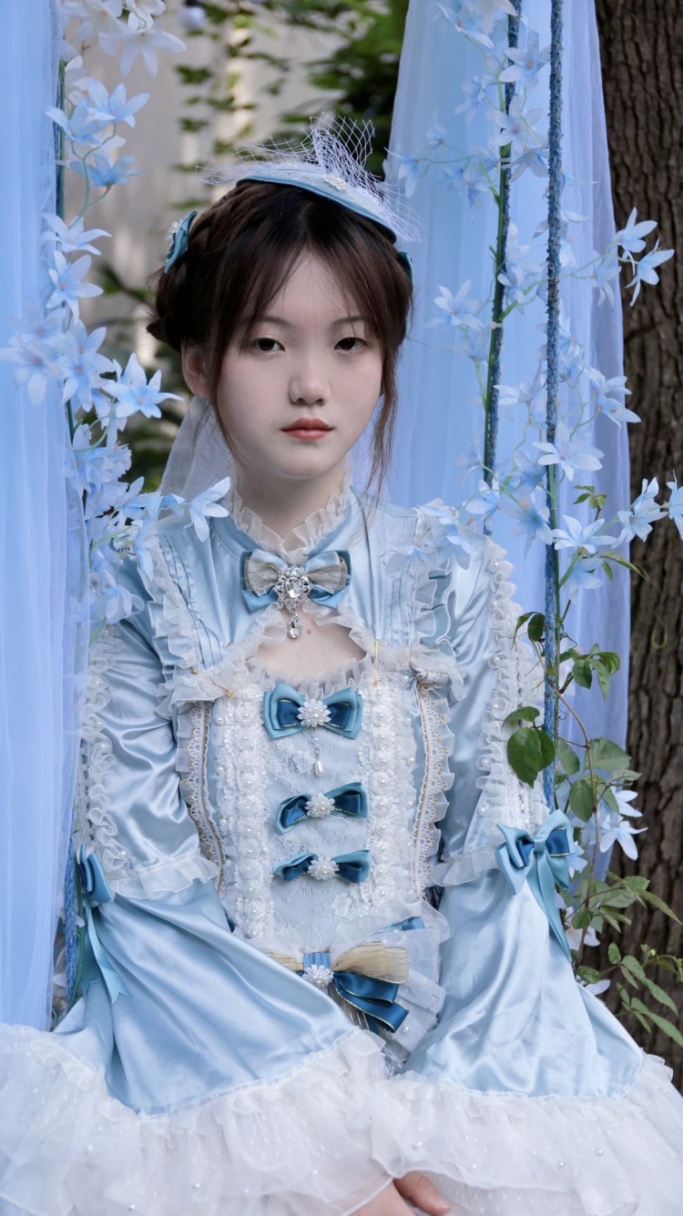 max-江西省·鹰潭市·月湖区-抖音 快手 微博 ***-本人喜欢拍照,手机单反都可以接受,身高160体重45公斤,可以接受送拍,空余时间比较多,欢迎合作