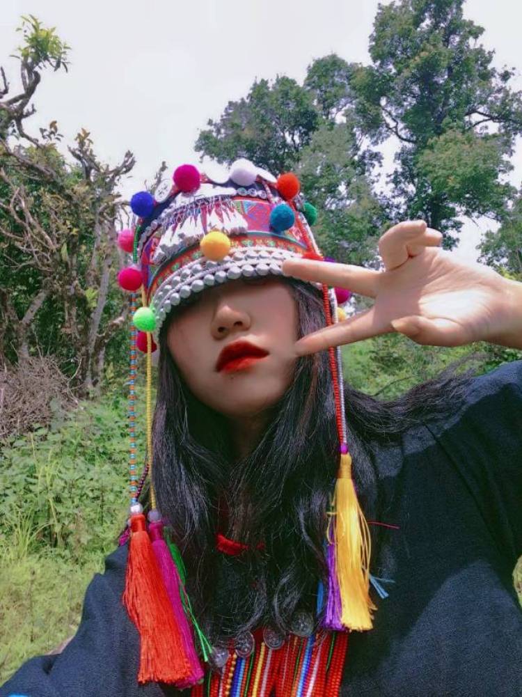 奶茶妹妹-云南省·西双版纳傣族自治州·景洪市-抖音名:云南小富婆-我要接单,是一个穿搭博主,会使用pr,PS,剪映,拍照可以,可种草,测评,买家秀和寄拍
