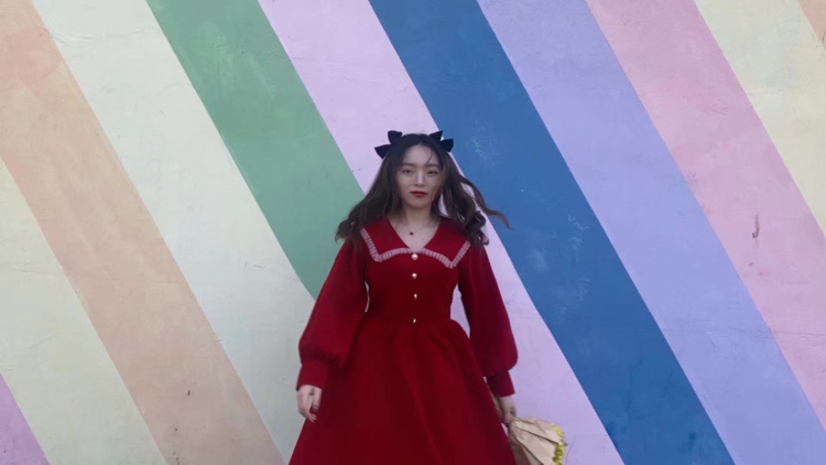 Arianna🌱-浙江省·台州市·路桥区-***-接买家秀(大码女装、饰品、ins风花瓶)
可温柔可萌
会p图和调色