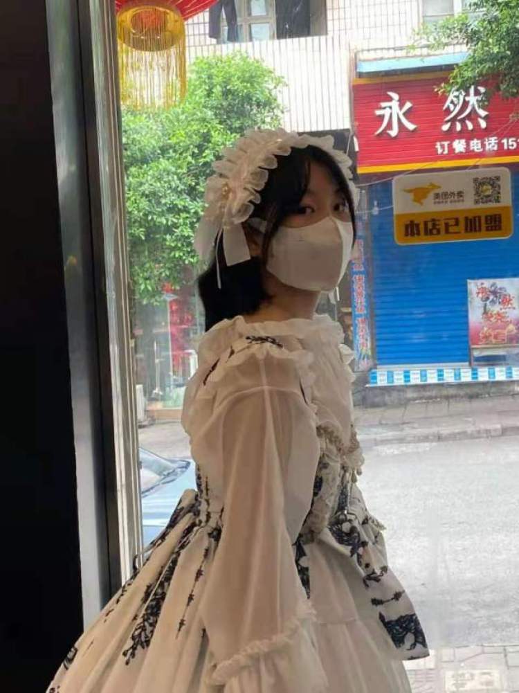 Silkage.-四川省·达州市·宣汉县-快手-寄拍模特 买家秀 有耳洞 身高155体重87斤 本人学生党想趁着放假赚一点零花钱