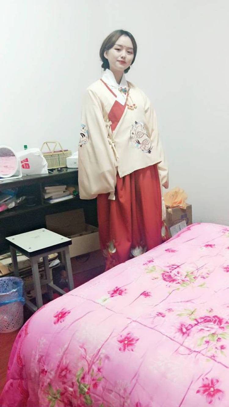 @-浙江省·杭州市·余杭区--汉服  长裙  小清新