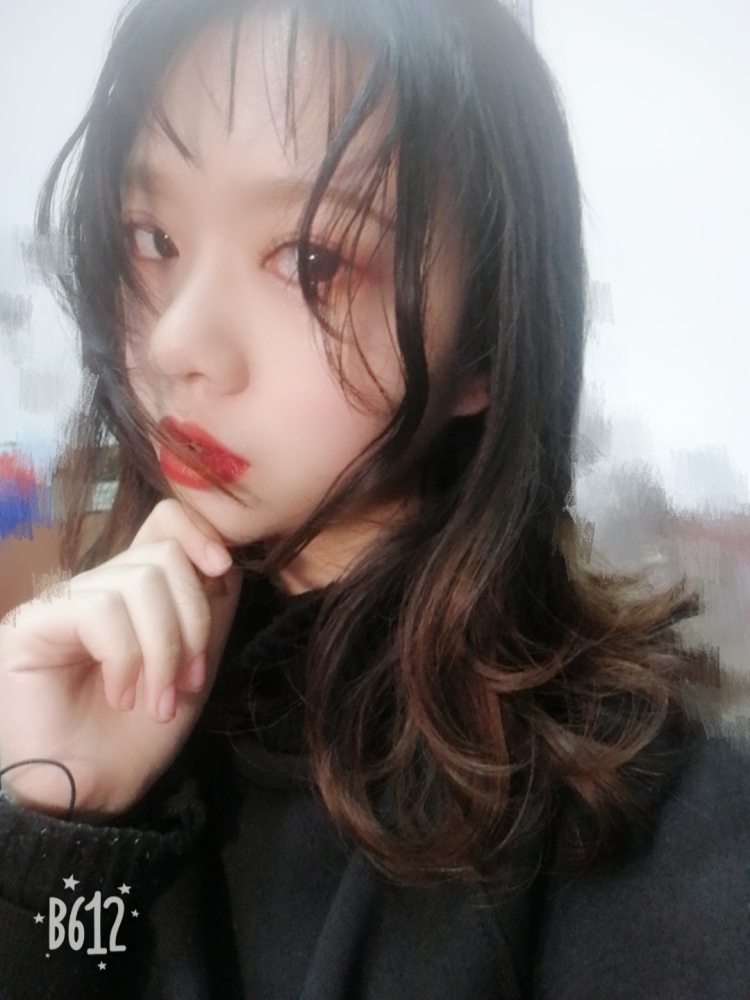 梓樾-上海市·上海市·松江区--商家看这里看这里呀～
本人净身高166  体重50kg
Ins风御姐风都阔以呀～
欢迎联系我～～