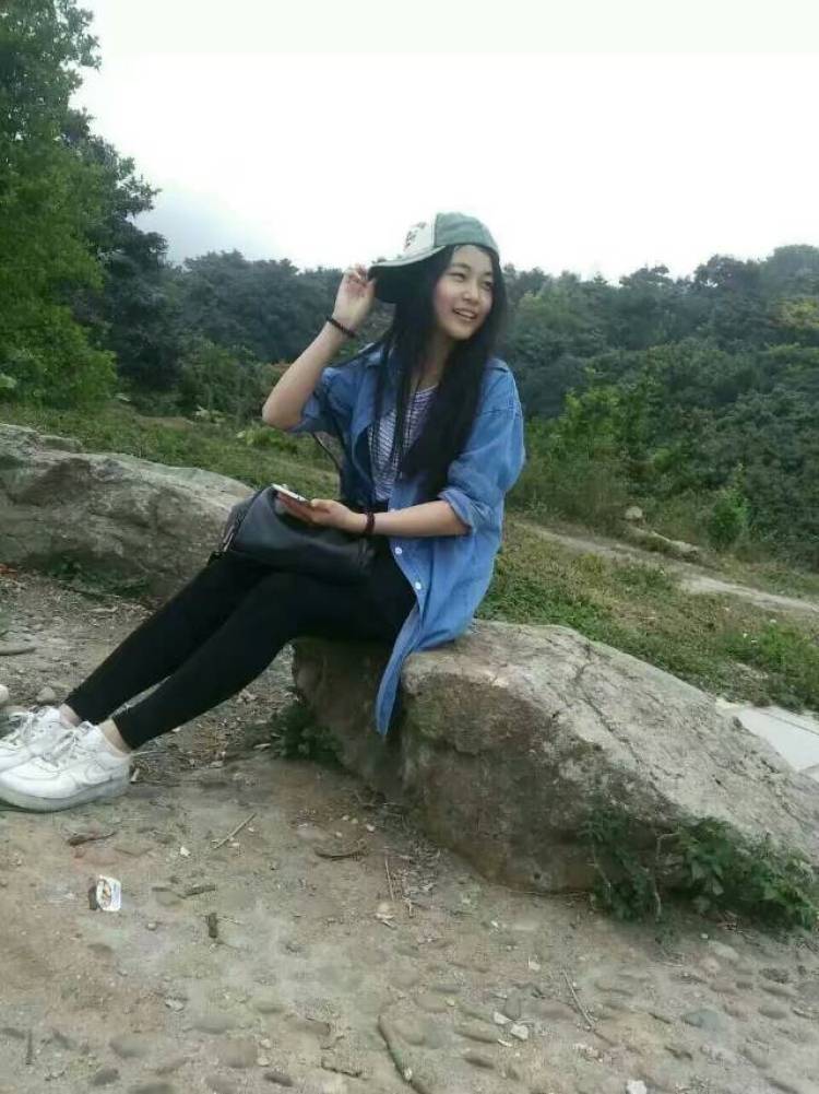 林琳Yu-广东省·深圳市·龙华区--承接买家秀,网拍,有相机,脾气好