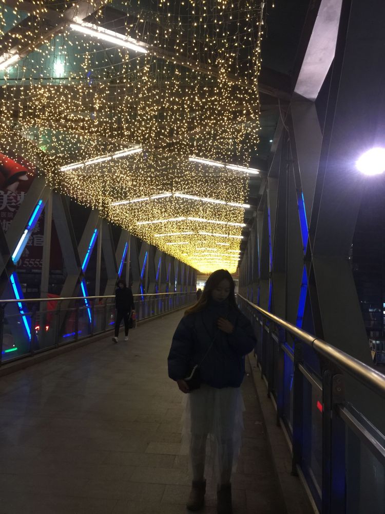 我好甜๑-湖北省·武汉市·洪山区--买家秀，网拍，168.49 在校学生，空闲时间充足，可接受多种风格，可室外街景，接受重拍，会拍照会p图清晰度高