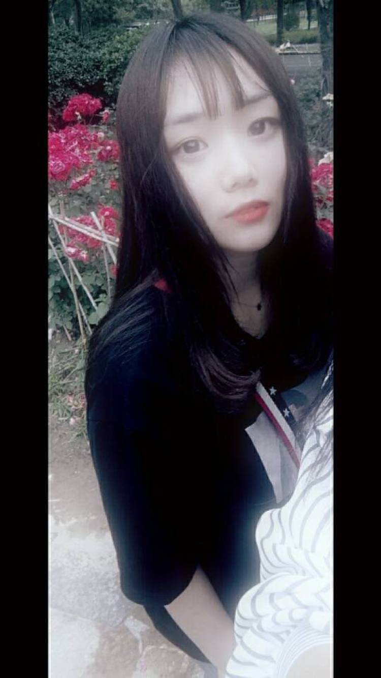小花儿-河南省·洛阳市·孟津县--接买家秀~160
饰品上衣美瞳彩妆护肤品口红都ok.
好说话事儿少,接受重拍,真诚合作,骗子勿扰!