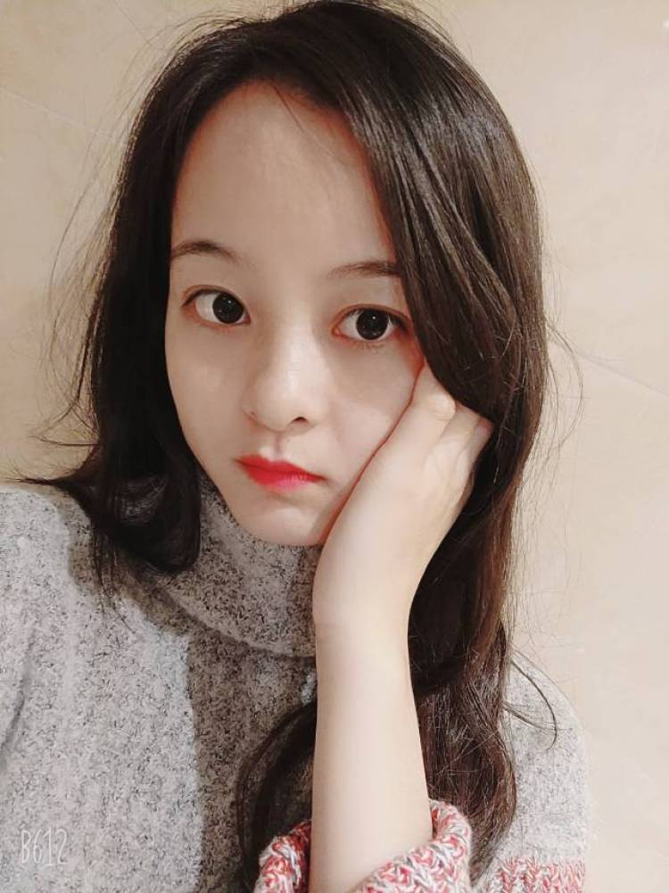 月月儿-广东省·广州市·天河区--可接各种网拍秀,出图快,有耐心
身高160cm,体重45kg
~嘤嘤嘤~