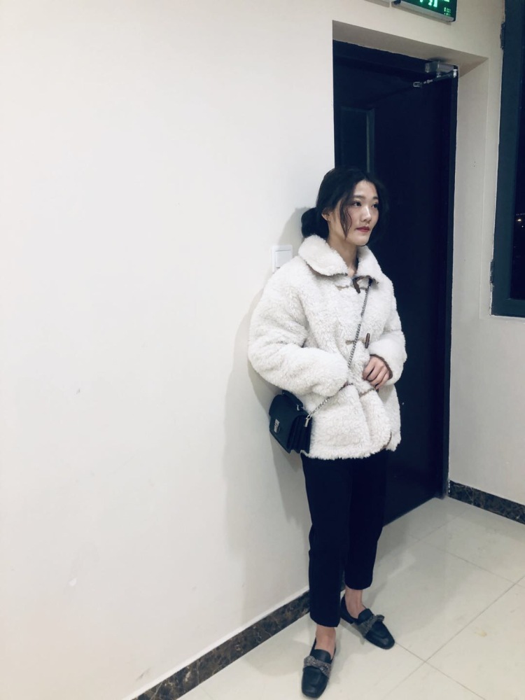 ?-江苏省·苏州市·太仓市--随时接单，鞋子，衣服，化妆品，帽子，包包都可以